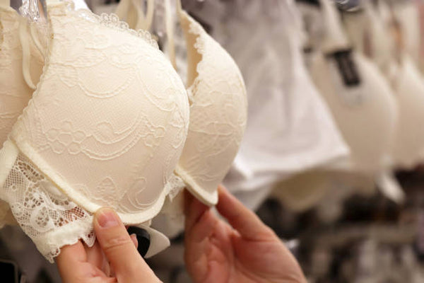 5 Tips for Finding the Perfect Bra at La Plume Lingerie