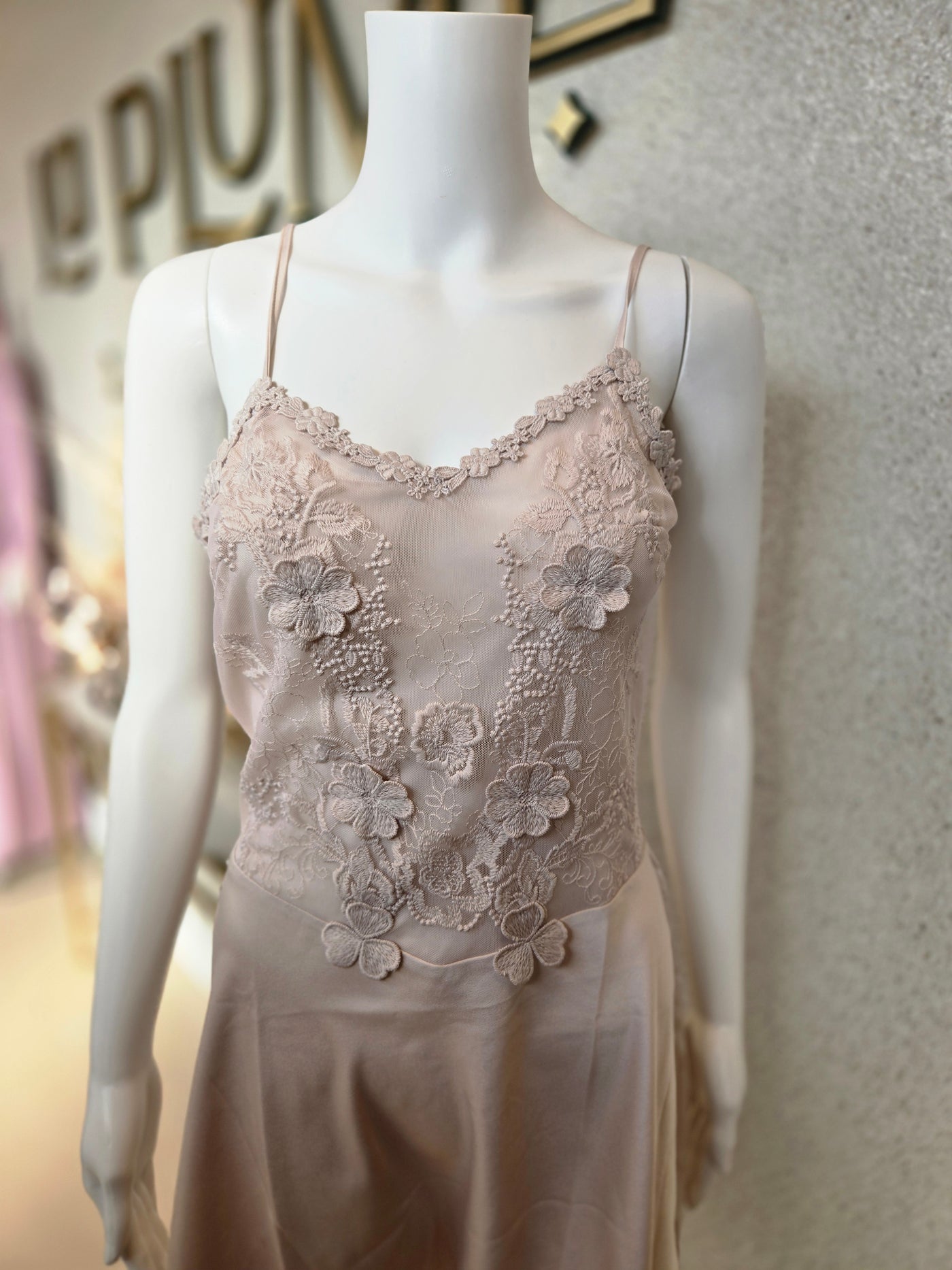 RYA Collection Lisbon Chemise With Lining , Champagne