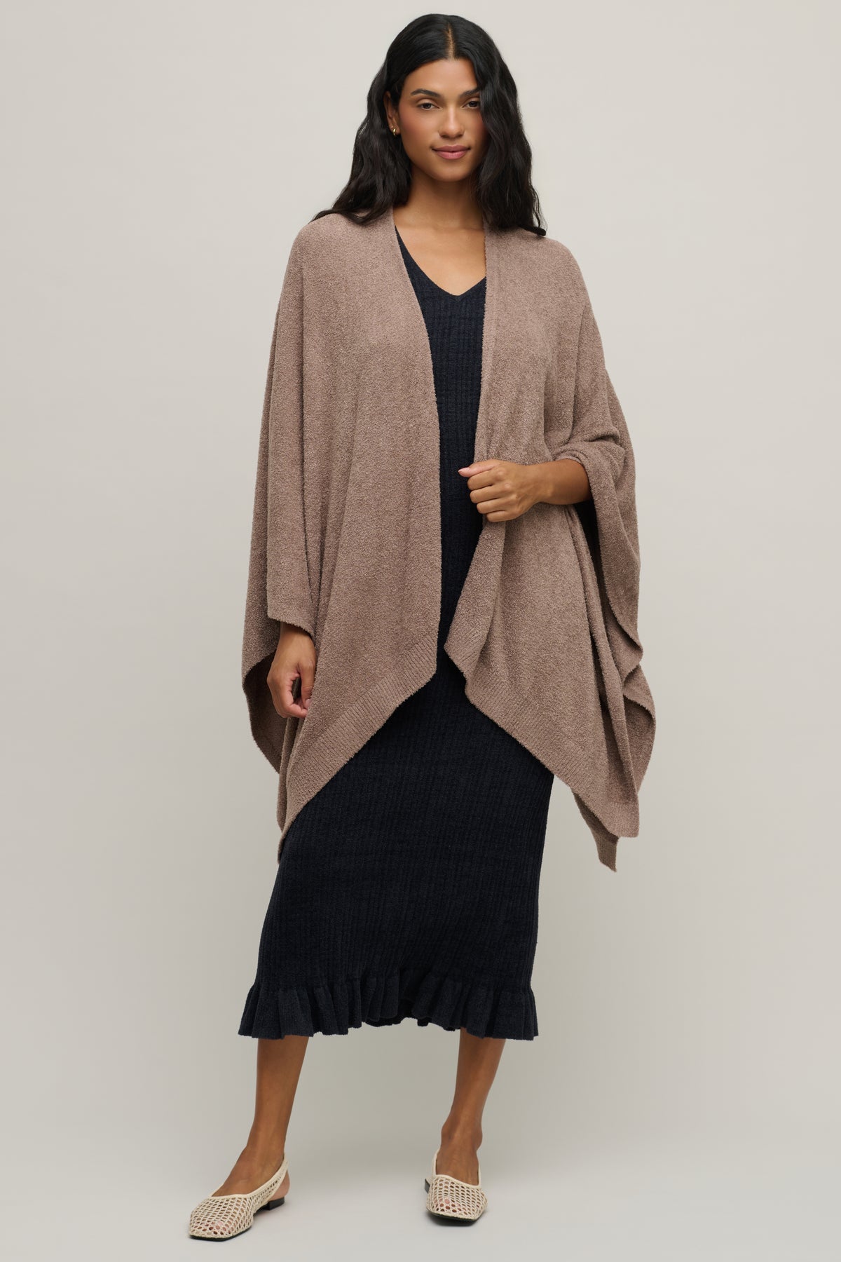 Barefoot Dreams Weekend Wrap, Sable