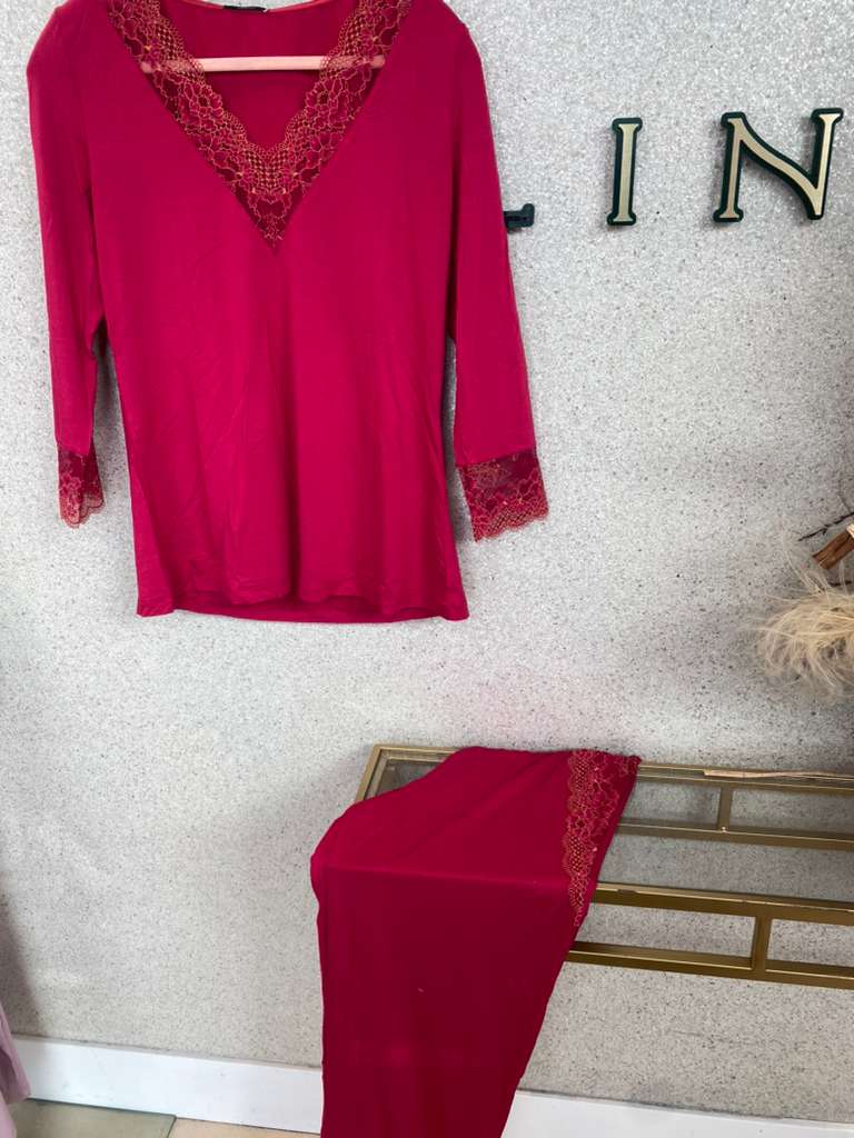 Vanilla Sensual Pajamas with Lace, Ruby