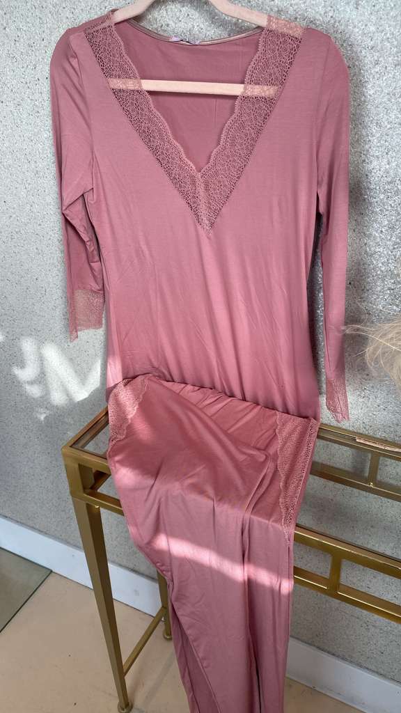 Vanilla Sensual Pajamas with Lace, Antique Rose