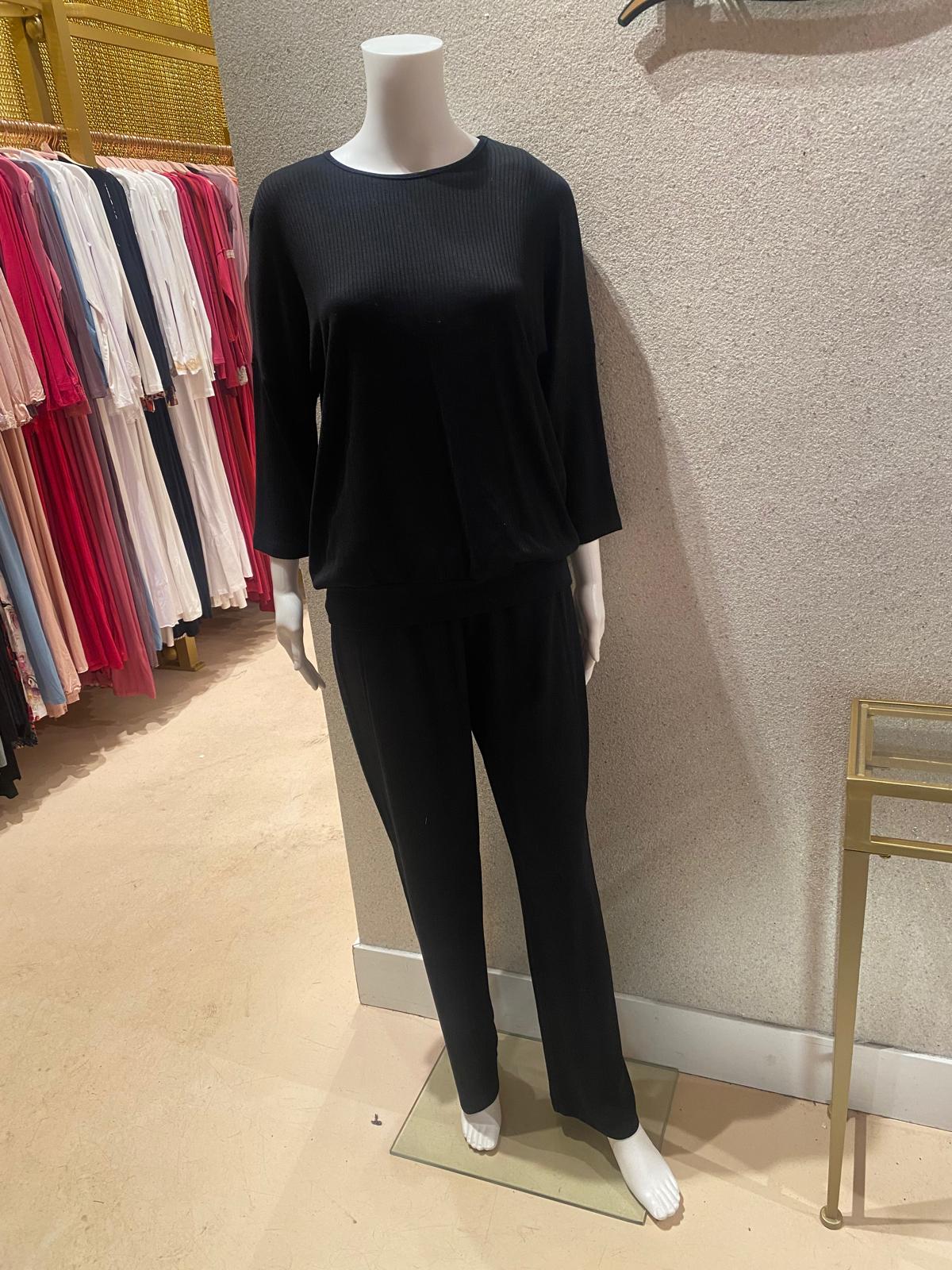 OZ214 Pyjamas Ribbed Fabric Kosher Neck, Black