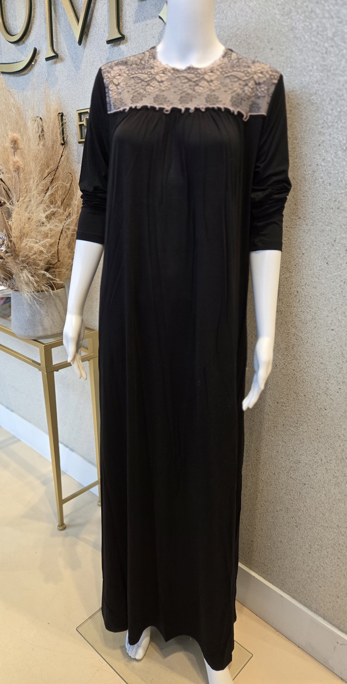 Rosella Lace Detail Nightgown.