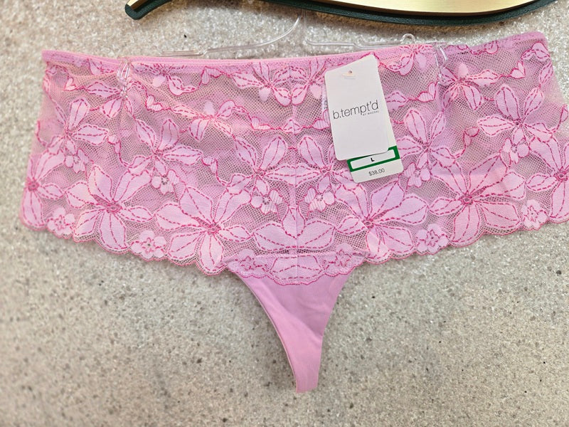 B.tempt'd Feeling Famous Thong, Pink Lavender 697