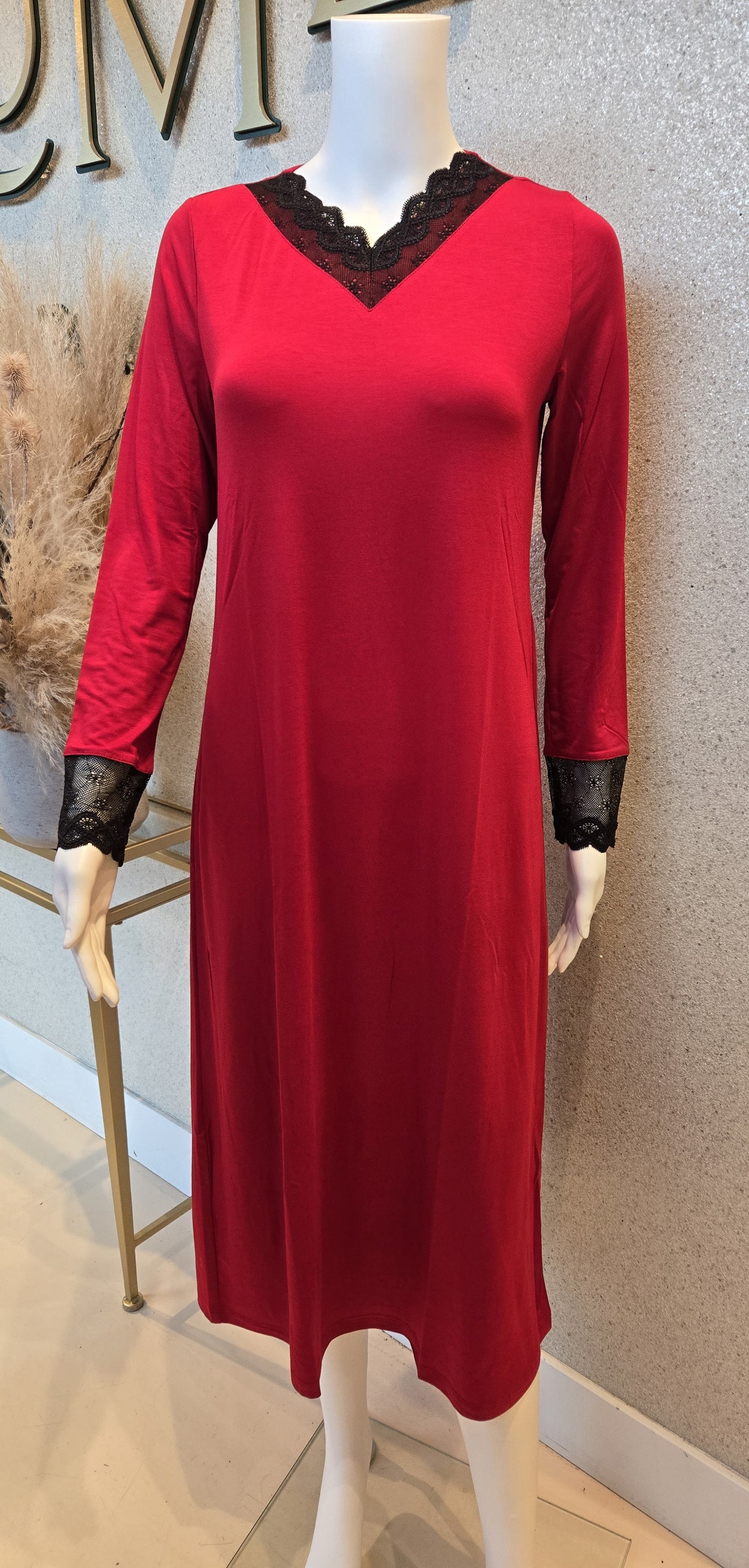 Oh ZUZA! Nightdress w Lace trim Design Long Sleeve, Red Pepper