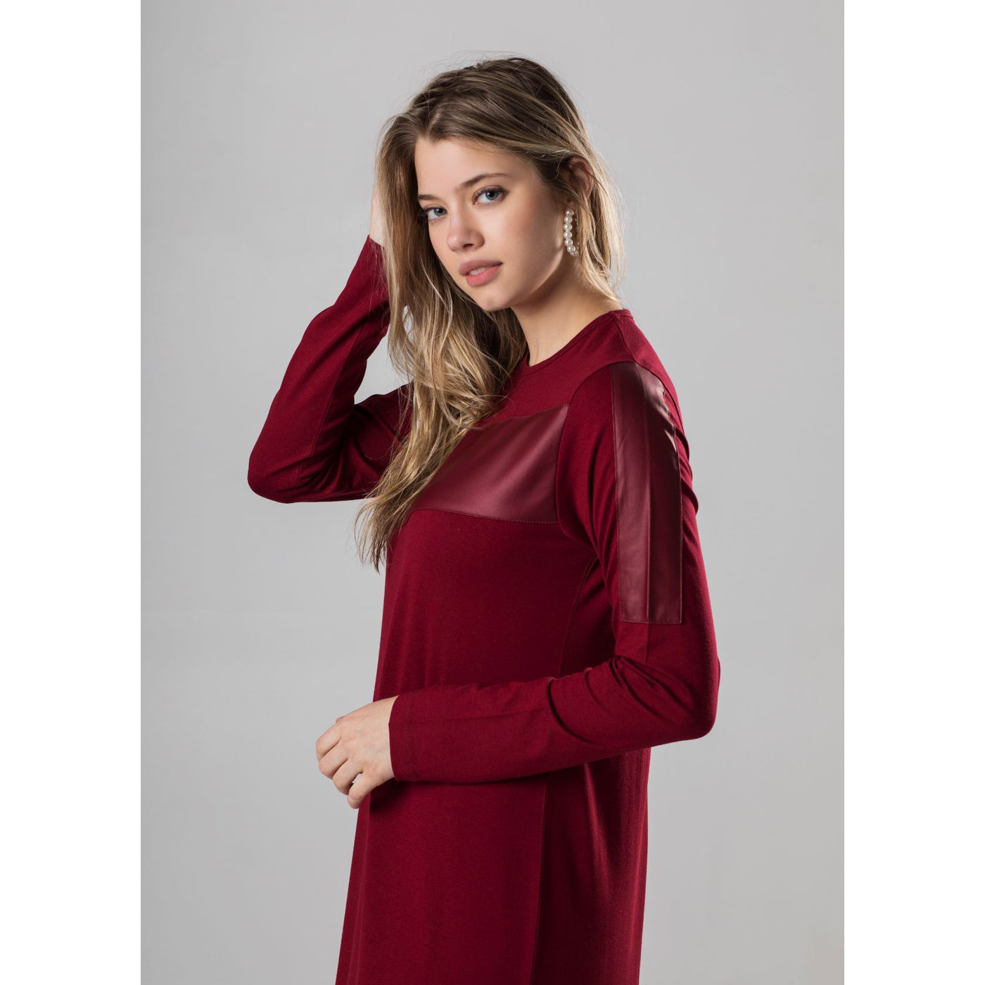 Ellwi Leather Trim NightGown 111