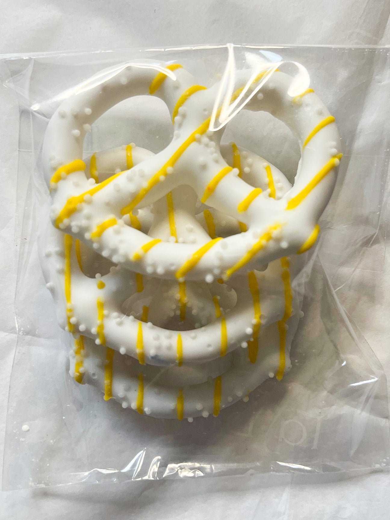 Chocolate Pretzel White/Yellow